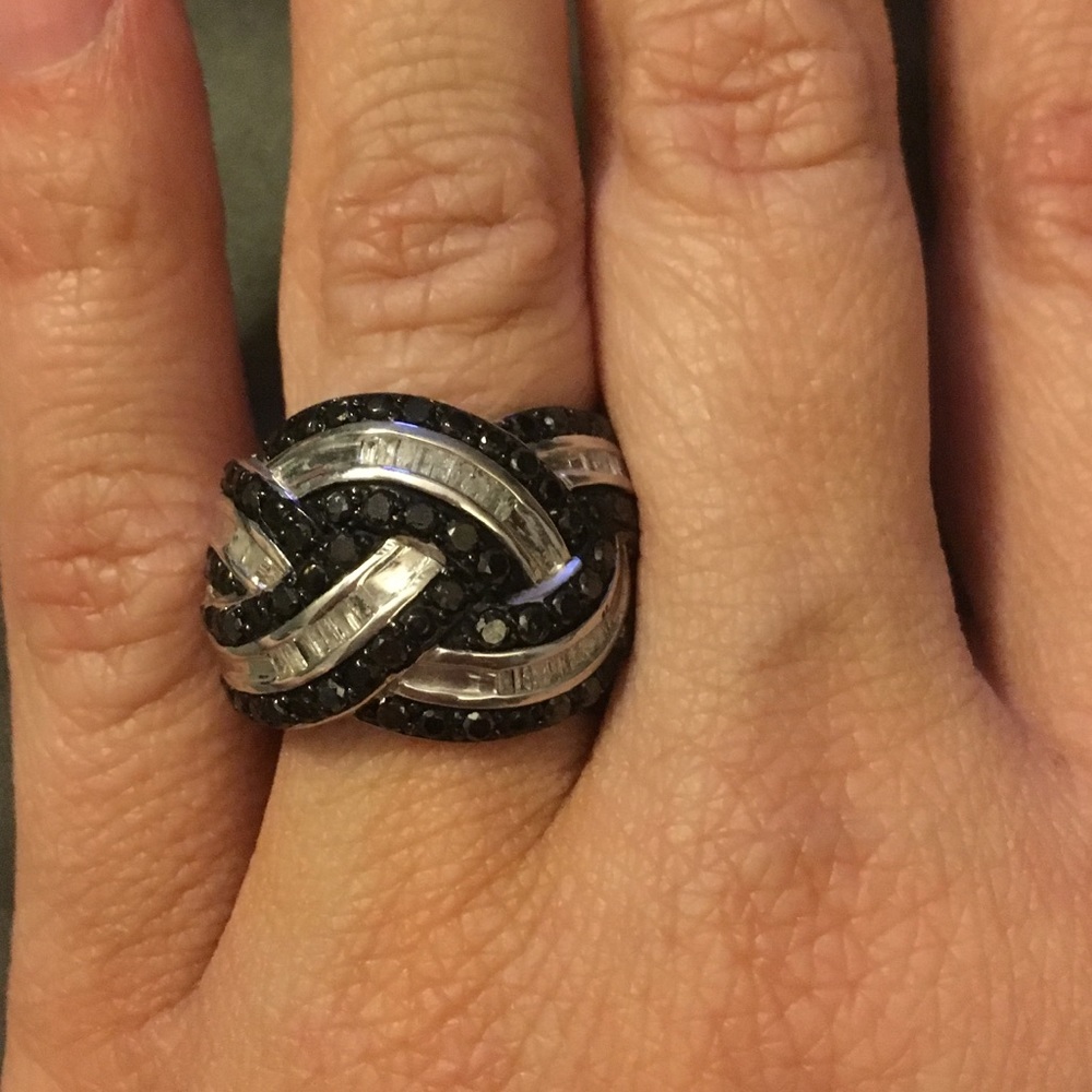 Diamond and black Spinel ring